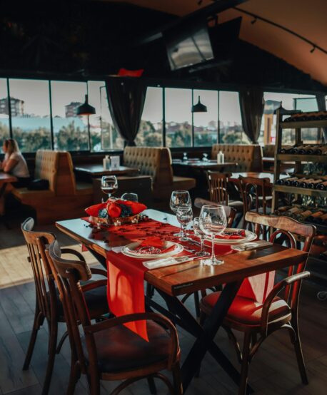 Services Cafe Murano